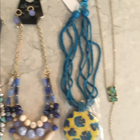 🔥 SALE NWT - Lot of 4 necklaces - Picture 3 of 5